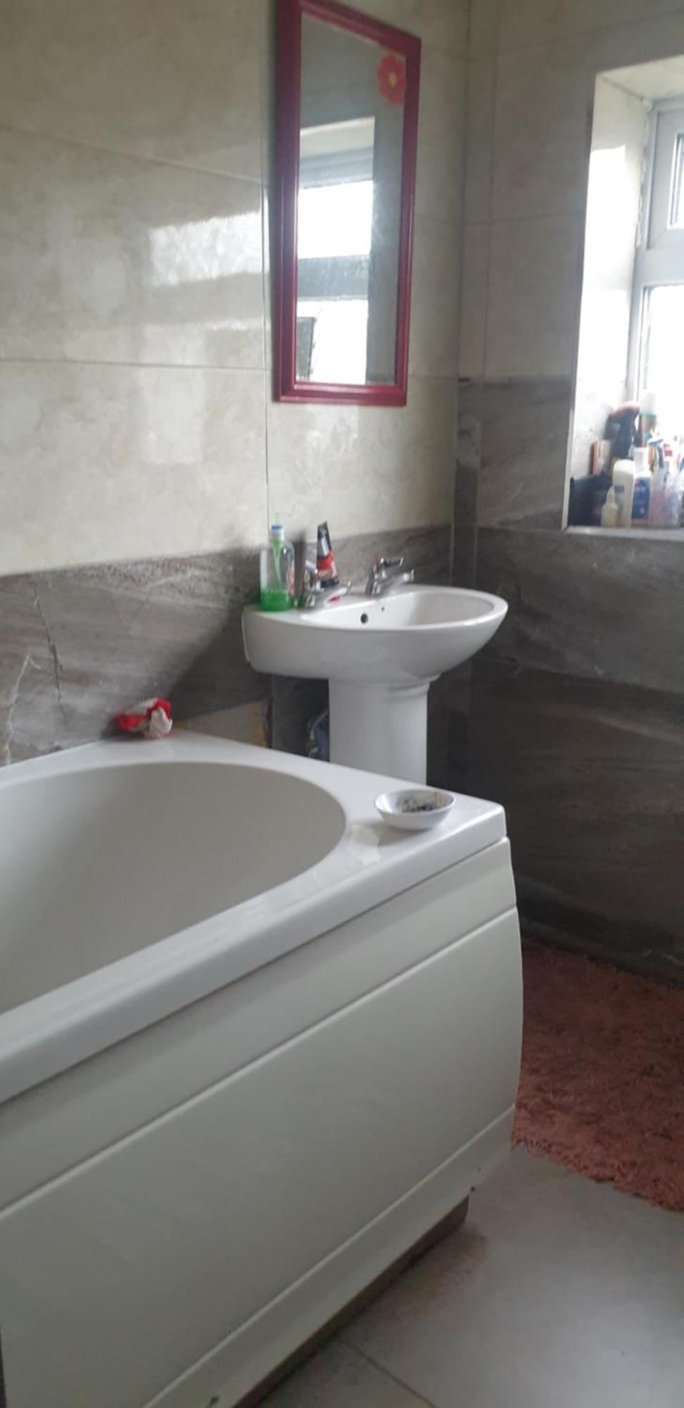 Big Guest House Burton-upon-Trent ภายนอก รูปภาพ
